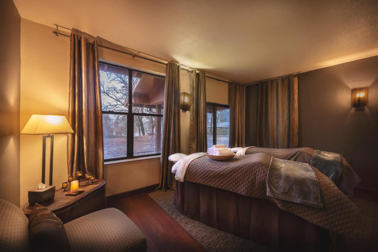 Gaia Hotel & Spa, Ascend Hotel Collection Anderson Extérieur photo